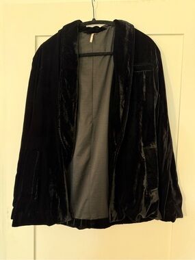 Free People Black Velvet Blazer Size XS/TP Yesterday's Muse Slouchy Pockets
